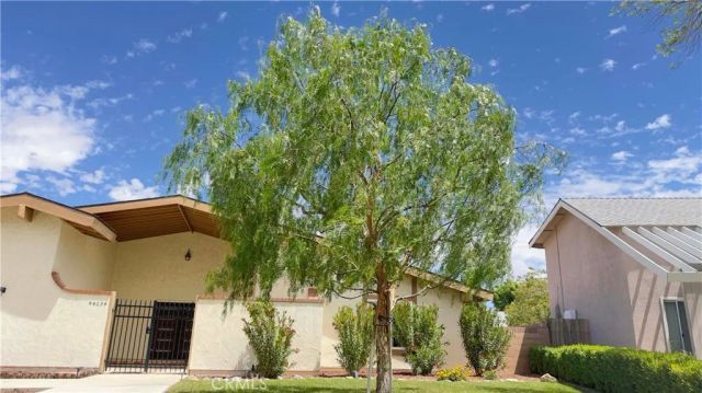44034 Halcom, Lancaster, CA 93536