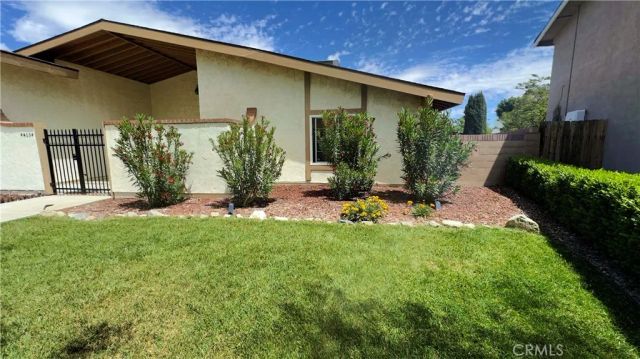 44034 Halcom, Lancaster, CA 93536