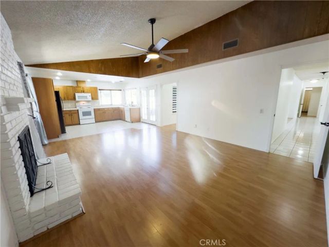 44034 Halcom, Lancaster, CA 93536