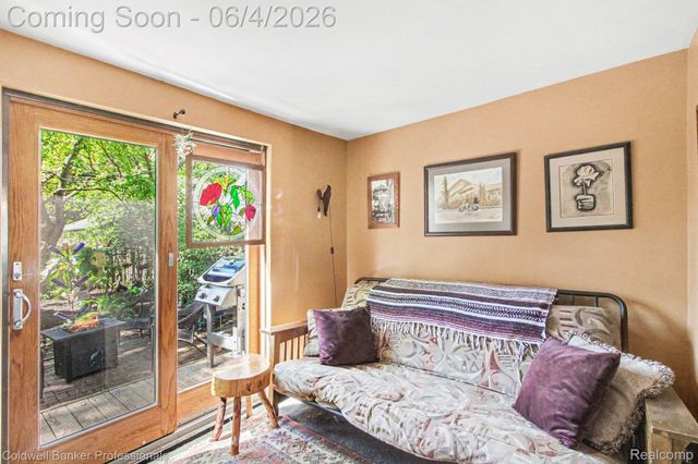 42 Wellesley Drive, Pleasant Ridge, MI 48069