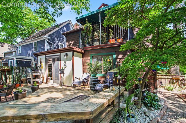 42 Wellesley Drive, Pleasant Ridge, MI 48069