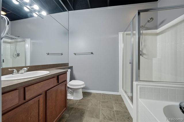 54 W Bethune Street 44, Detroit, MI 48202