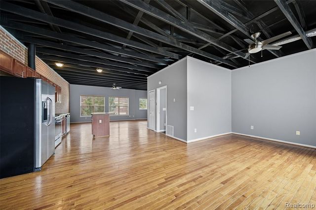 54 W Bethune Street 44, Detroit, MI 48202