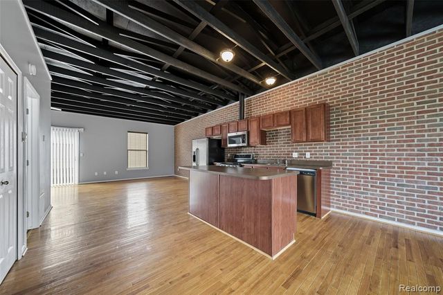 54 W Bethune Street 44, Detroit, MI 48202