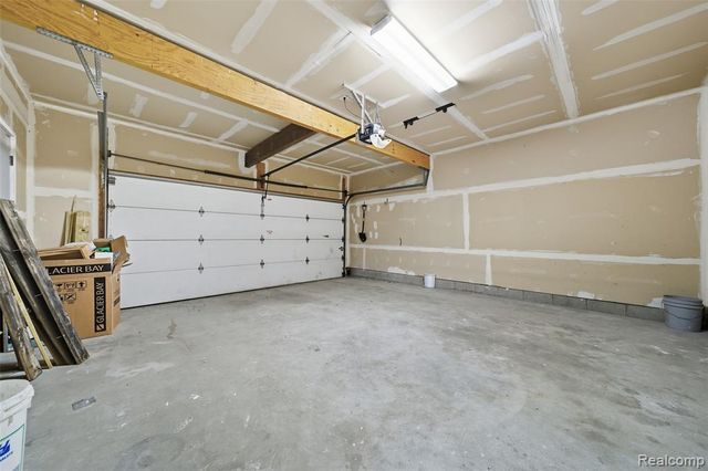 54 W Bethune Street 44, Detroit, MI 48202