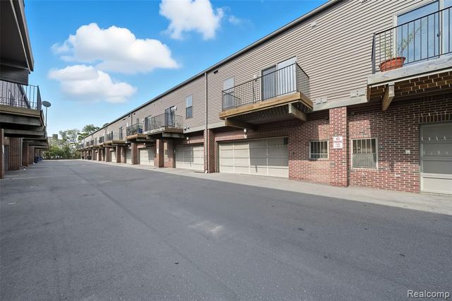 54 W Bethune Street 44, Detroit, MI 48202