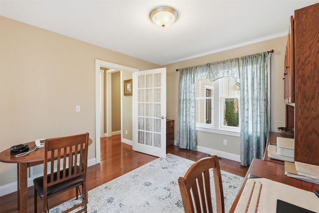 150 Allen Rd E, South Burlington, VT 05403