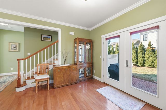 150 Allen Rd E, South Burlington, VT 05403