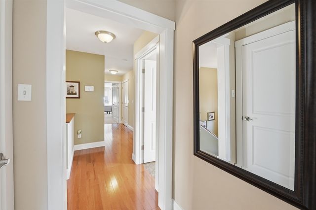 150 Allen Rd E, South Burlington, VT 05403