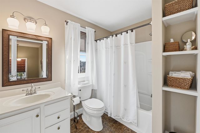 150 Allen Rd E, South Burlington, VT 05403