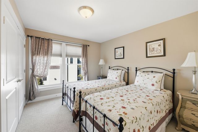 150 Allen Rd E, South Burlington, VT 05403