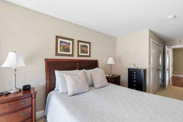 150 Allen Rd E, South Burlington, VT 05403