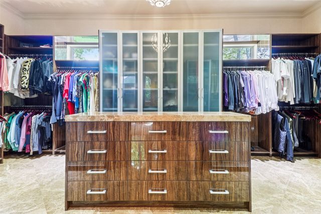 17704 Cedar Creek Canyon Drive, Dallas, TX 75252