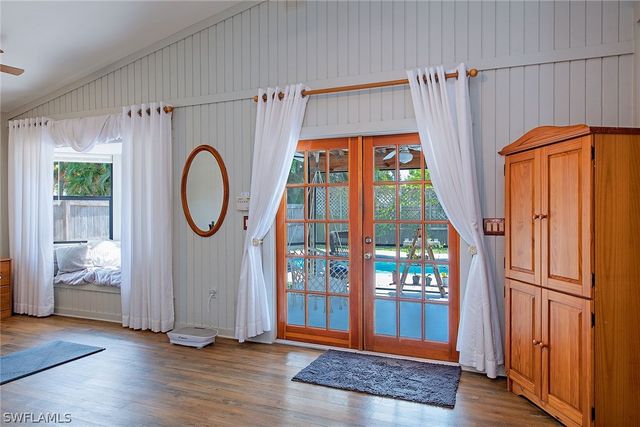 836 102nd AVE N, Naples, FL 34108