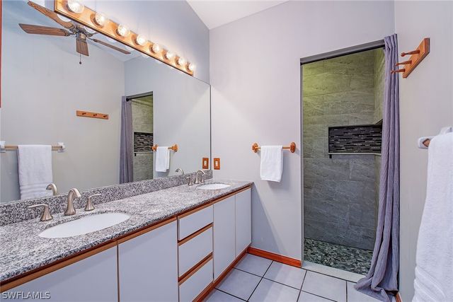 836 102nd AVE N, Naples, FL 34108