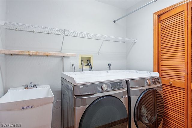 836 102nd AVE N, Naples, FL 34108