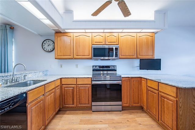 836 102nd AVE N, Naples, FL 34108