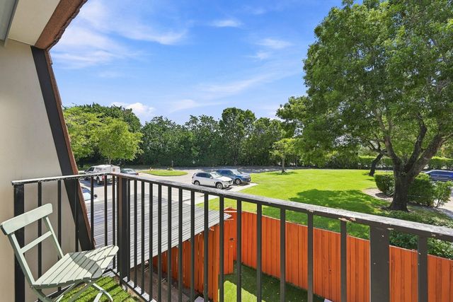 9139 SW 23RD Street C, Davie, FL 33324