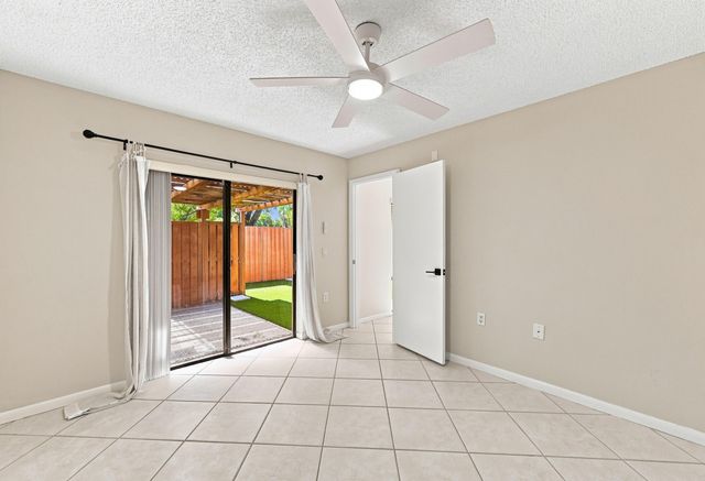 9139 SW 23RD Street C, Davie, FL 33324