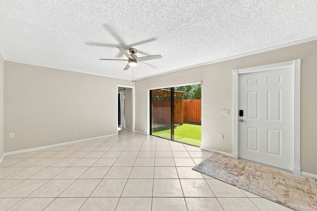 9139 SW 23RD Street C, Davie, FL 33324
