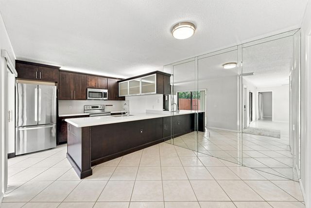 9139 SW 23RD Street C, Davie, FL 33324