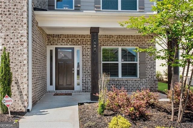 582 Eagles Nest Circle, Auburn, GA 30011