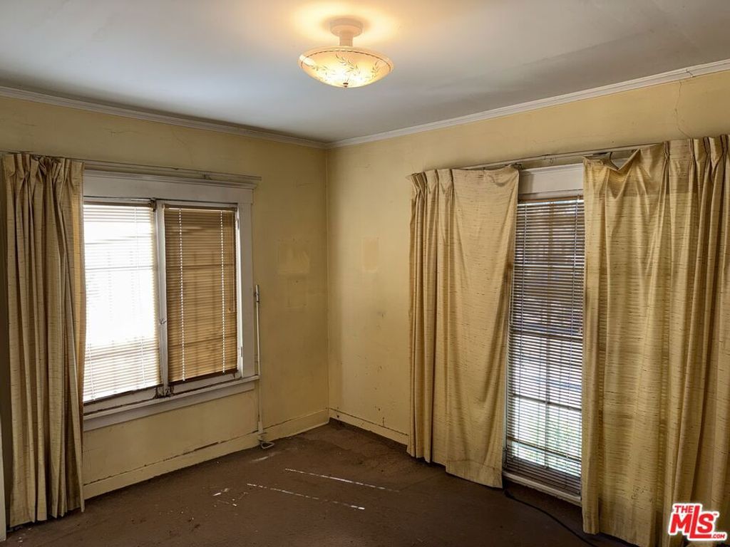 316 N Bronson Avenue, Los Angeles, CA 90004 — photo 5