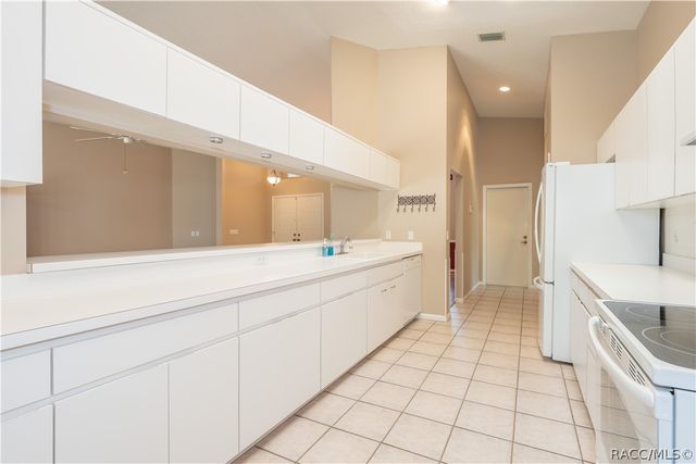 18 Dahlia Court S, Homosassa, FL 34446