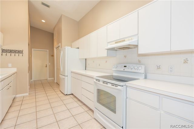 18 Dahlia Court S, Homosassa, FL 34446