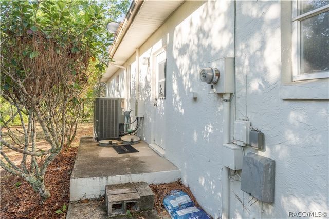 18 Dahlia Court S, Homosassa, FL 34446
