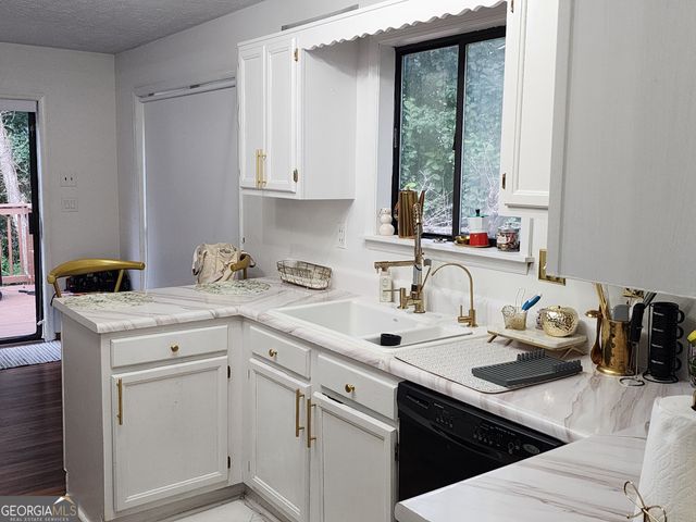 715 Babbling Creek Place, Johns Creek, GA 30022