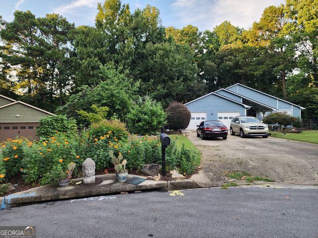 715 Babbling Creek Place, Johns Creek, GA 30022