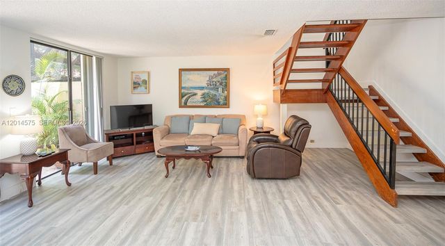 3350 Torremolinos Ave F-40, Doral, FL 33178