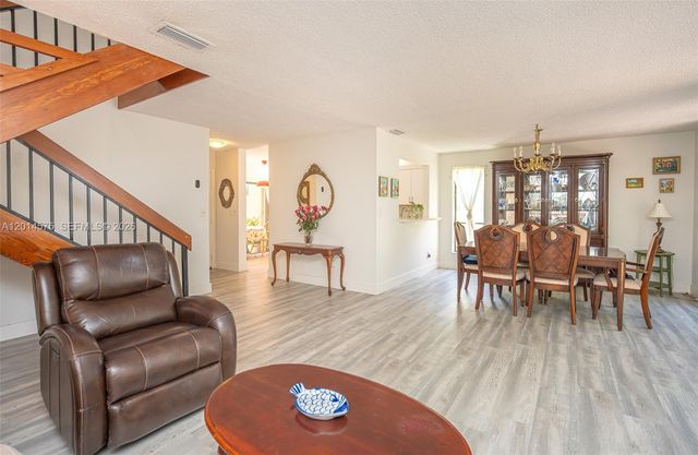 3350 Torremolinos Ave F-40, Doral, FL 33178