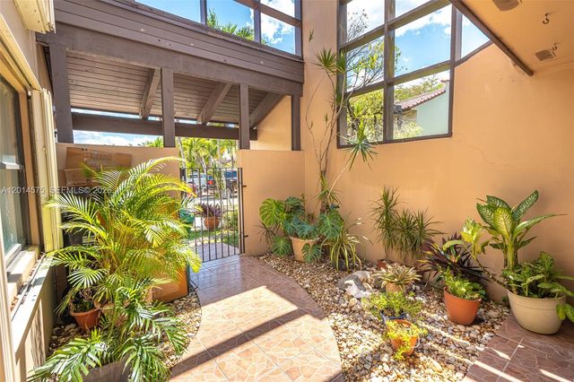 3350 Torremolinos Ave F-40, Doral, FL 33178