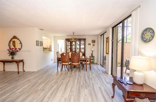 3350 Torremolinos Ave F-40, Doral, FL 33178