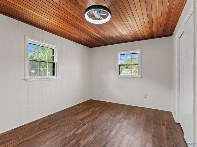 146 Lark Lane, Harvest, AL 35749