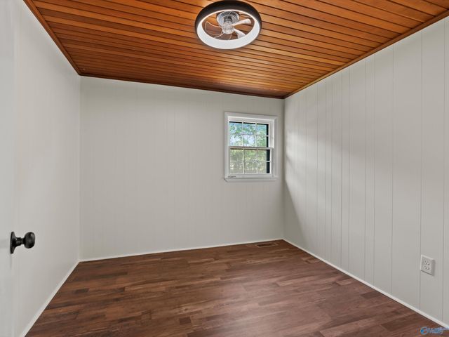 146 Lark Lane, Harvest, AL 35749