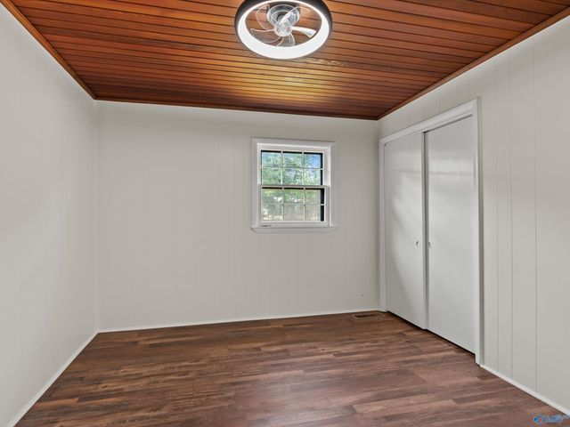 146 Lark Lane, Harvest, AL 35749