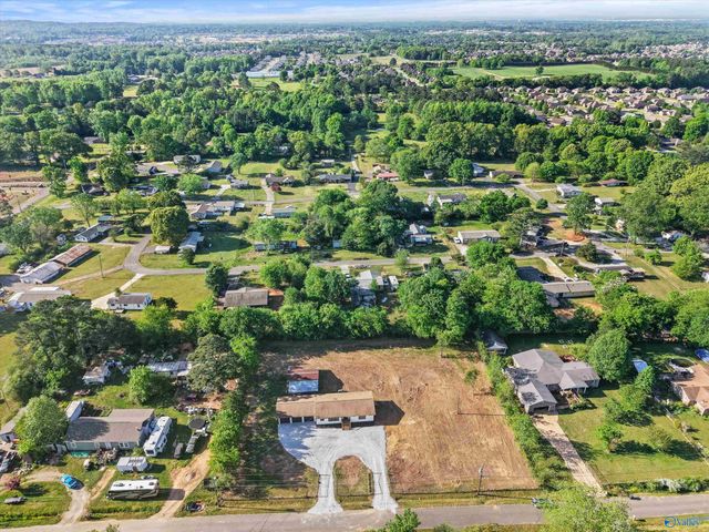 146 Lark Lane, Harvest, AL 35749