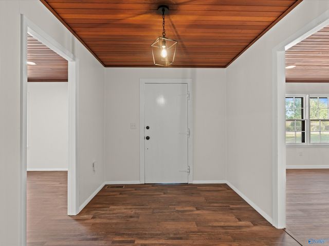 146 Lark Lane, Harvest, AL 35749