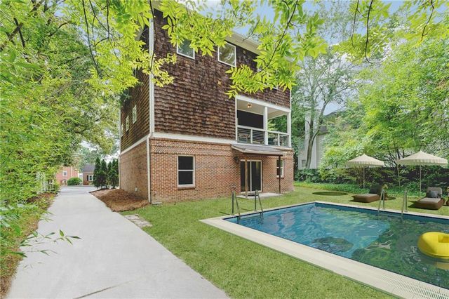 1303 N Druid Hills Road NE, Brookhaven, GA 30319
