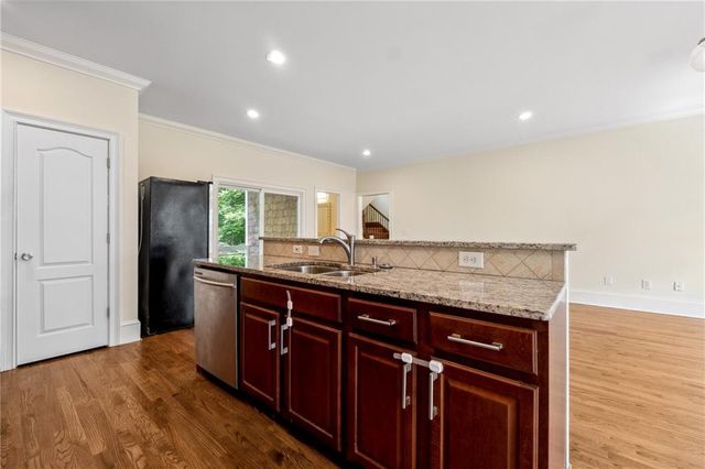 1303 N Druid Hills Road NE, Brookhaven, GA 30319