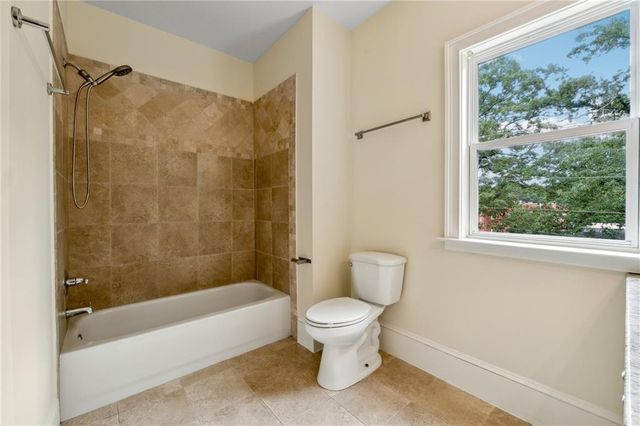 1303 N Druid Hills Road NE, Brookhaven, GA 30319
