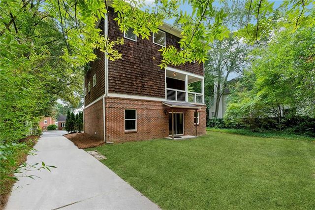 1303 N Druid Hills Road NE, Brookhaven, GA 30319