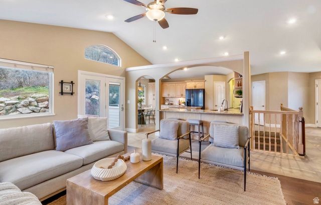 874 AVALON HILLS DR, Ogden, UT 84404