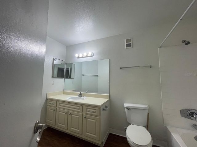 4708 WALDEN CIRCLE 1835, Orlando, FL 32811