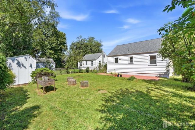 16 Eisenhower Avenue, Spotswood, NJ 08884