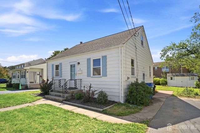 16 Eisenhower Avenue, Spotswood, NJ 08884