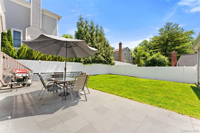 36 Lakeview Avenue, Scarsdale, NY 10583
